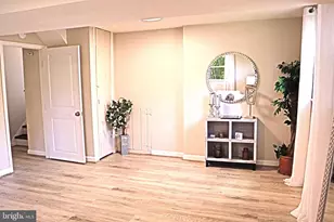 711 Woodburn Rd, Rockville, MD 20851 - Photo 38