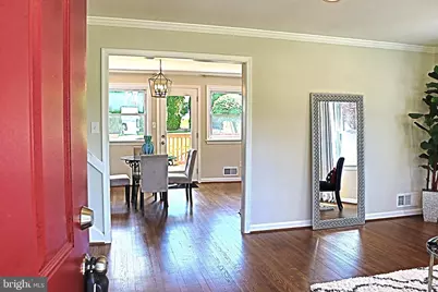 711 Woodburn Road, Rockville, MD 20851 - Photo 2