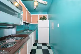 9701 Fields Rd, Gaithersburg, MD 20878 - Photo 14