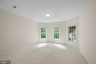 7109 Deer Crossing Ct, Bethesda, MD 20817 - Photo 32