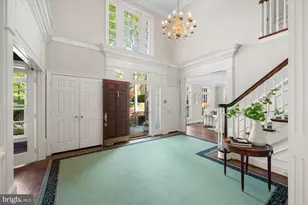 7109 Deer Crossing Ct, Bethesda, MD 20817 - Photo 4
