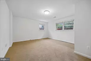 9909 Ashburton Ln, Bethesda, MD 20817 - Photo 34