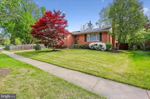 9909 Ashburton Ln, Bethesda, MD 20817 - Photo 44
