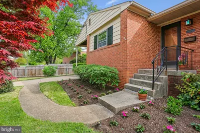9909 Ashburton Lane, Bethesda, MD 20817 - Photo 2