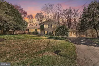 19005 Plummer Drive, Germantown, MD 20876 - Photo 2