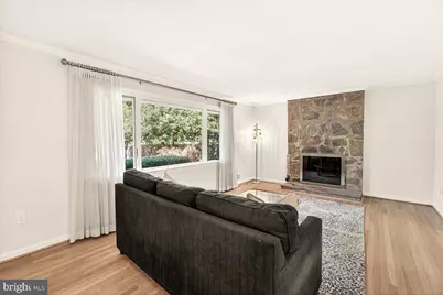 19005 Plummer Drive, Germantown, MD 20876 - Photo 10