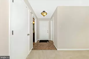 13205 Cloppers Mill Dr, Germantown, MD 20874 - Photo 2