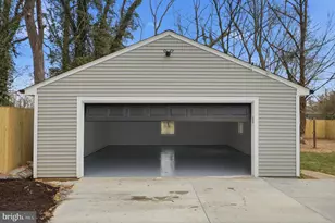 13711 Parkland Dr, Rockville, MD 20853 - Photo 30