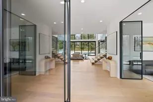 7112 Natelli Woods Ln, Bethesda, MD 20817 - Photo 4