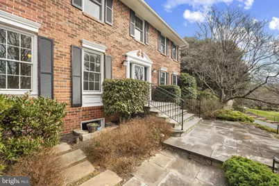 7425 Royal Dominion Drive, Bethesda, MD 20817 - Photo 2