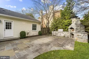 7425 Royal Dominion Dr, Bethesda, MD 20817 - Photo 6