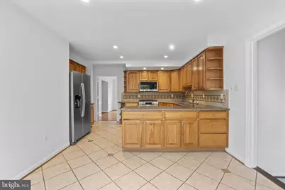 7425 Royal Dominion Drive, Bethesda, MD 20817 - Photo 16