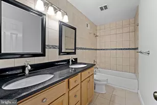 7425 Royal Dominion Dr, Bethesda, MD 20817 - Photo 20