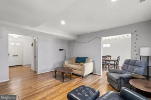 4843 Willett Pkwy, Chevy Chase, MD 20815 - Photo 6