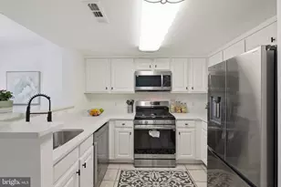 11710 Old Georgetown Rd, North Bethesda, MD 20852 - Photo 4