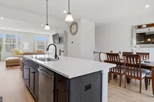 9640 Nature Trl, Montgomery Village, MD 20886 - Photo 14