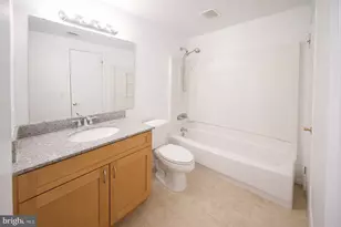 9836 Hellingly Pl, Montgomery Village, MD 20886 - Photo 14