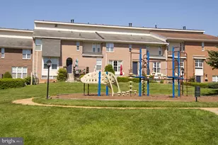 1699 Yale Pl, Rockville, MD 20850 - Photo 2