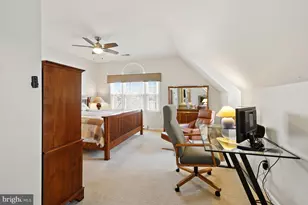 10 Meyer Point Ct, Potomac, MD 20854 - Photo 38