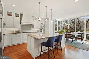 10 Meyer Point Ct, Potomac, MD 20854 - Photo 4