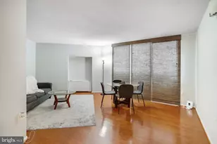 4242 East-West Hwy, Chevy Chase, MD 20815 - Photo 2