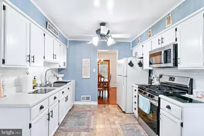 19324 Richwood Court, Brookeville, MD 20833 - Photo 4