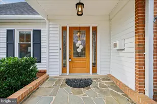 11705 Hitching Post Ln, Rockville, MD 20852 - Photo 4