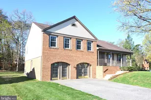 14704 Pinto Ln, Rockville, MD 20850 - Photo 2