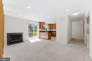 14704 Pinto Ln, Rockville, MD 20850 - Photo 8