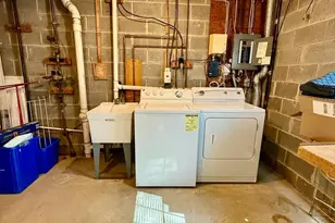 14704 Pinto Ln, Rockville, MD 20850 - Photo 32