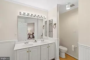 18749 Harmony Woods Ln, Germantown, MD 20874 - Photo 46
