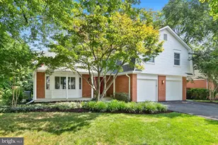 1701 Glastonberry Rd, Potomac, MD 20854 - Photo 2