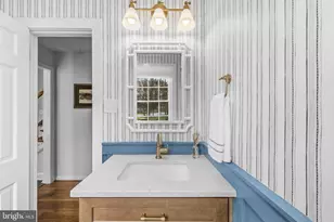 7917 Greentree Rd, Bethesda, MD 20817 - Photo 24