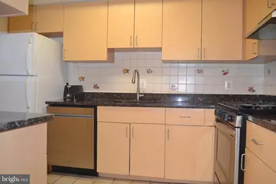 722 Quince Orchard Boulevard #201, Gaithersburg, MD 20878 - Photo 8