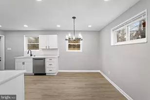 4718 Boiling Brook Pkwy, Rockville, MD 20852 - Photo 12