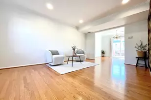 27 Chantilly Ct, Rockville, MD 20850 - Photo 6