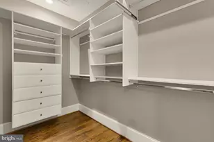 8819 Chalon Dr, Bethesda, MD 20817 - Photo 30