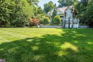8819 Chalon Dr, Bethesda, MD 20817 - Photo 54