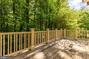 8819 Chalon Dr, Bethesda, MD 20817 - Photo 58