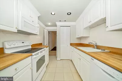 4601 N Park Avenue #417 S, Chevy Chase, MD 20815 - Photo 16