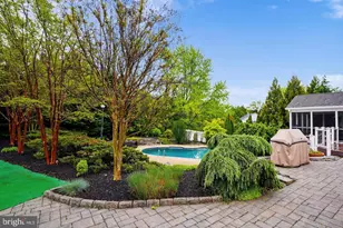 6 Crestview Ct, Potomac, MD 20854 - Photo 4