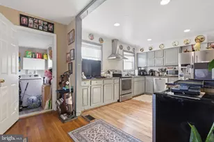 13006 Parkland Dr, Rockville, MD 20853 - Photo 8