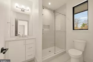 5828 Tanglewood Dr, Bethesda, MD 20817 - Photo 46