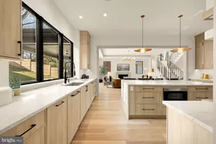 5828 Tanglewood Dr, Bethesda, MD 20817 - Photo 10