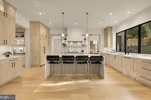 5828 Tanglewood Dr, Bethesda, MD 20817 - Photo 4