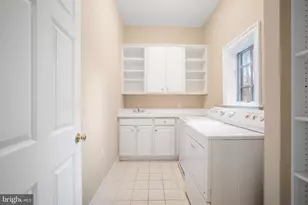 6723 Honesty Dr, Bethesda, MD 20817 - Photo 32