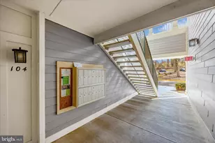 125 Timberbrook Ln, Gaithersburg, MD 20878 - Photo 30