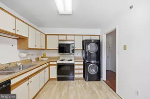 3330 N Leisure World Blvd N, Silver Spring, MD 20906 - Photo 8