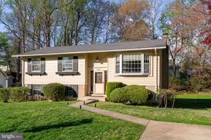 4709 Iris Pl, Rockville, MD 20853 - Photo 2