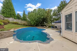 17235 Sandy Knoll Dr, Olney, MD 20832 - Photo 56